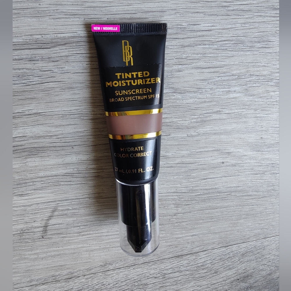 NIP Black Radiance Tinted Moisturizer w/Sunscreen Dark to Deep